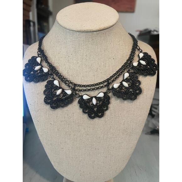 New York Signed Necklace Black With white tear drop Stones Double Chain Feminine - Picture 2 of 9